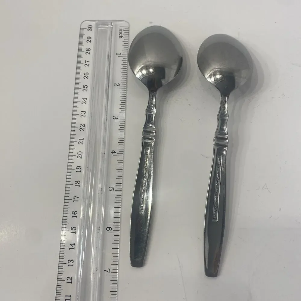 Reed & Barton Regent Heritage Mint 2 Oval Soup Spoons 7-1/8” 18/10 Stainless